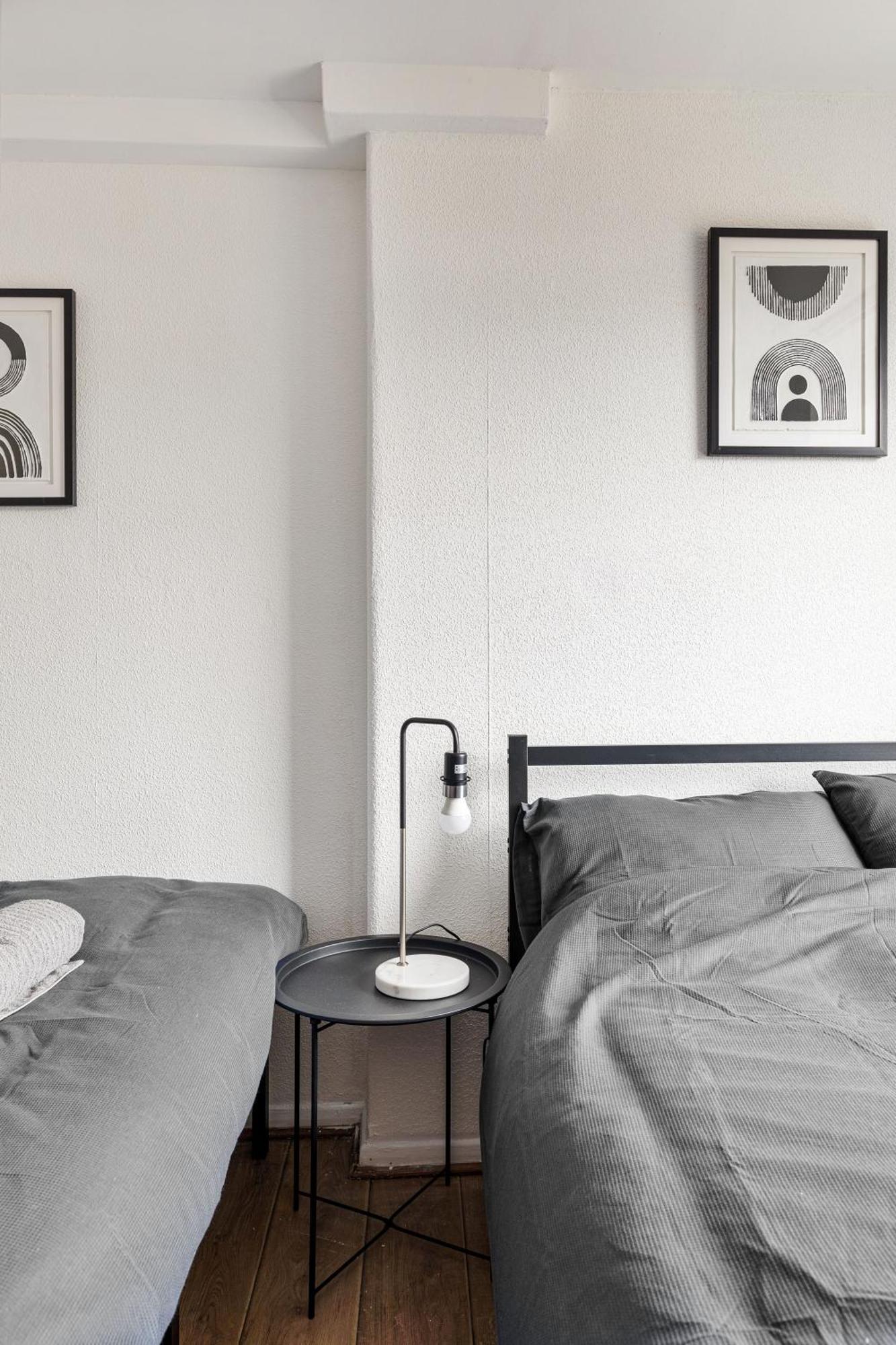 Sleek Shoreditch Hideout - 2 Bed Gem With Balcony In Central Londyn Zewnętrze zdjęcie