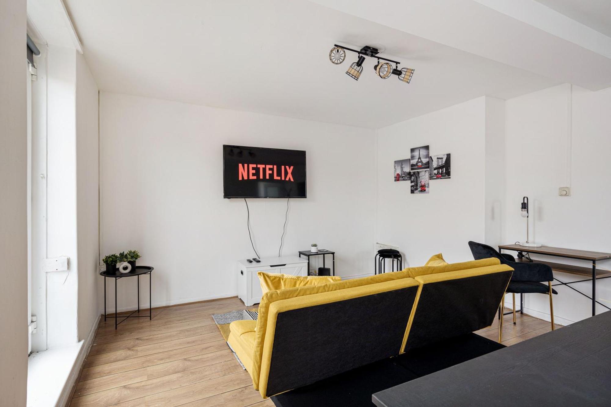 Sleek Shoreditch Hideout - 2 Bed Gem With Balcony In Central Londyn Zewnętrze zdjęcie