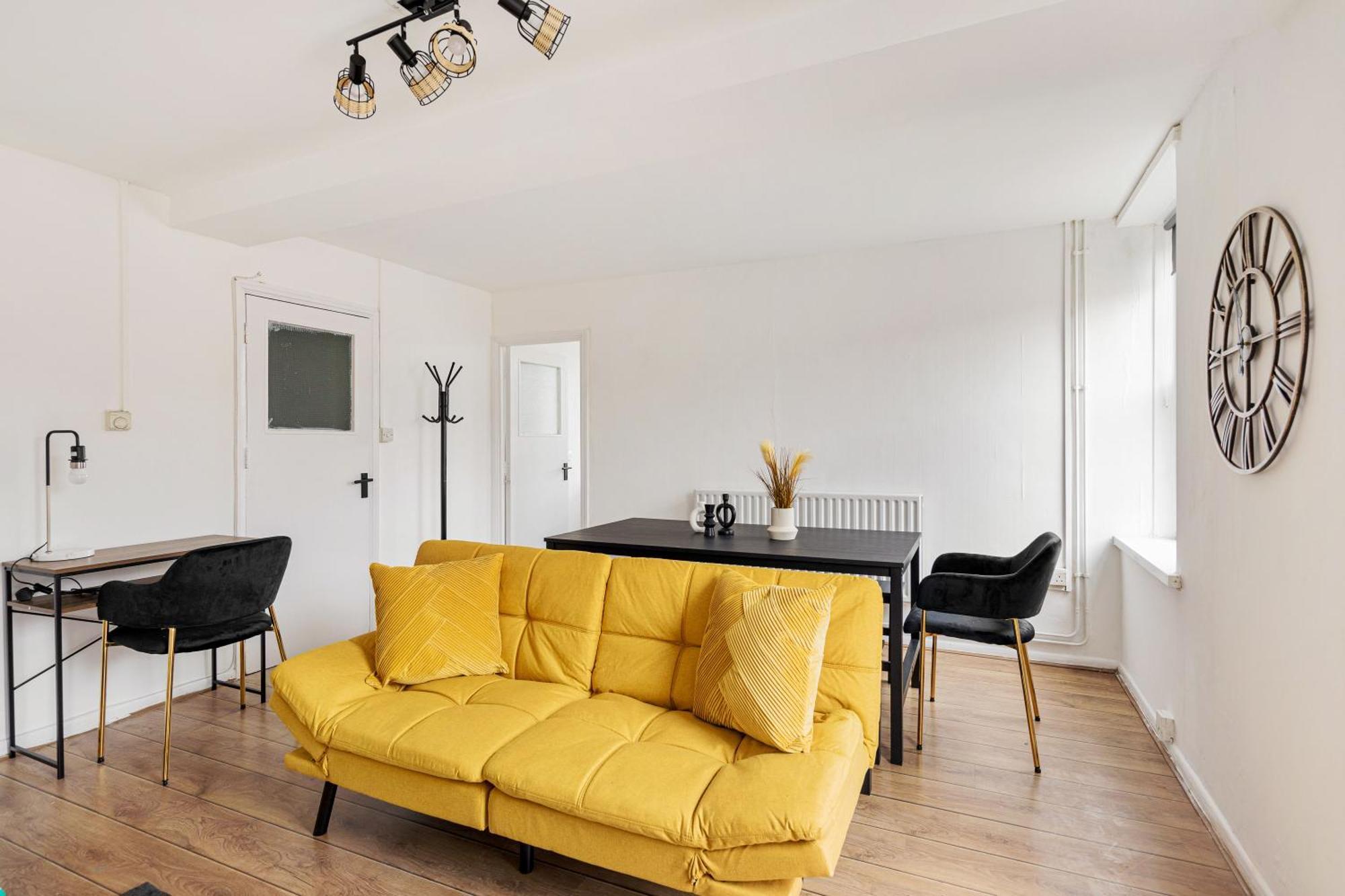 Sleek Shoreditch Hideout - 2 Bed Gem With Balcony In Central Londyn Zewnętrze zdjęcie