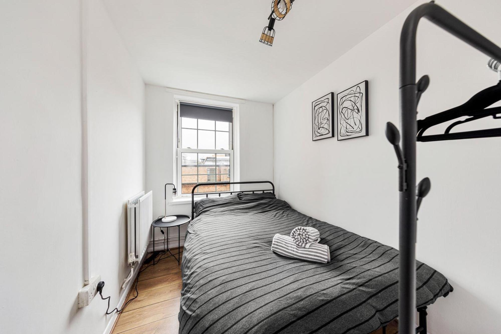 Sleek Shoreditch Hideout - 2 Bed Gem With Balcony In Central Londyn Zewnętrze zdjęcie