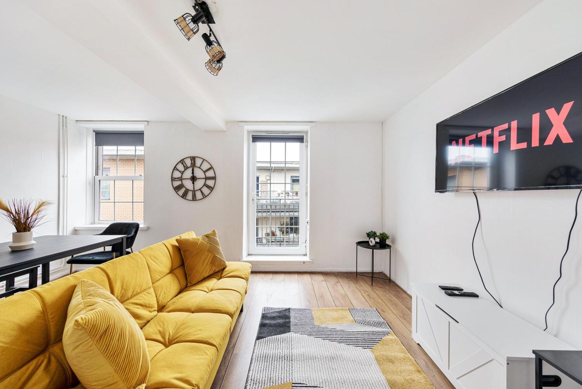 Sleek Shoreditch Hideout - 2 Bed Gem With Balcony In Central Londyn Zewnętrze zdjęcie